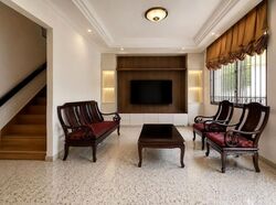 Peakview Estate (D16), Terrace #612670271